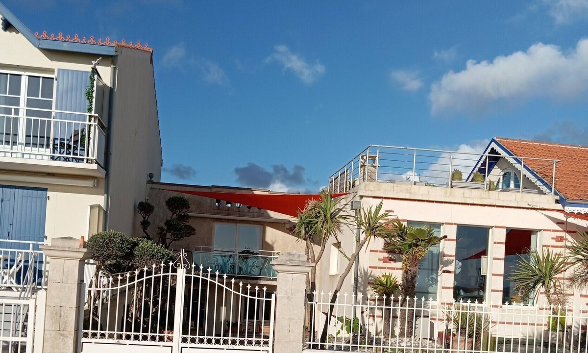 Quartier du Casino House | Maison Face à la mer