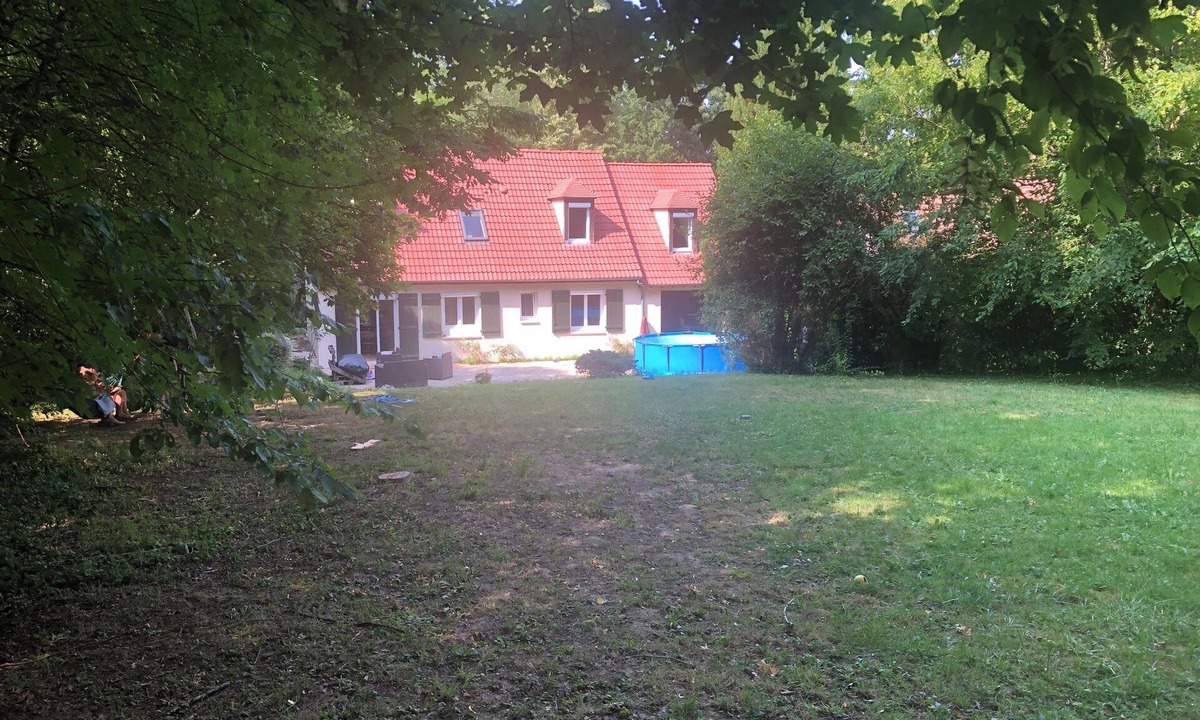 Poigny la Foret House | Maison Familiale Dans la Forêt