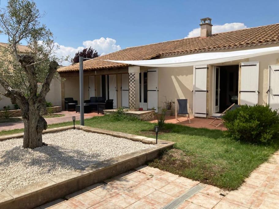 Aubord House | Maison familiale à Uchaud chez Gaëlle et Fred