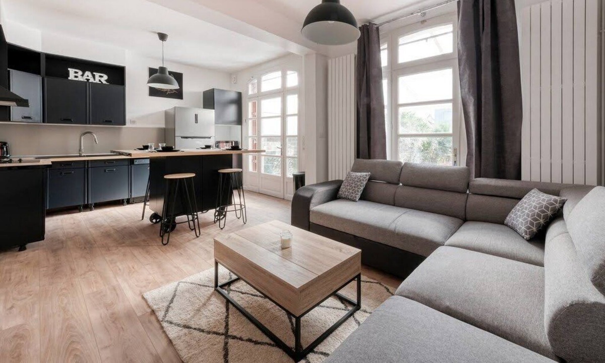 Evreux House | Maison Familiale 4 Chambres à un Kilomètre de la Gare, Idéale Jeux Olympique