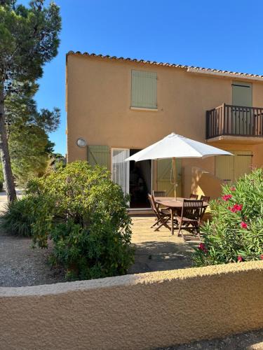 Fitou House | Maison familiale face à l'étang de Leucate La Franqui