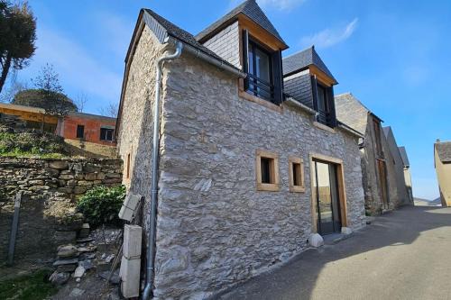 Beyrede-Jumet House | Maison