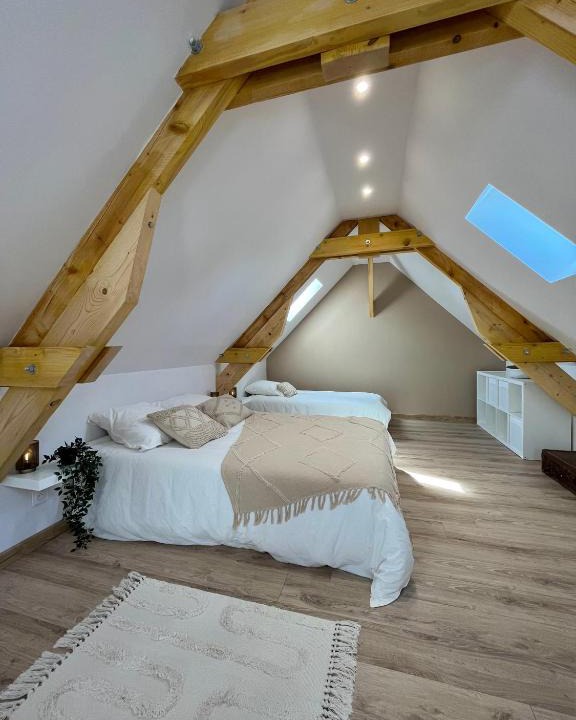 Enquin-sur-Baillons Apartment | Maison