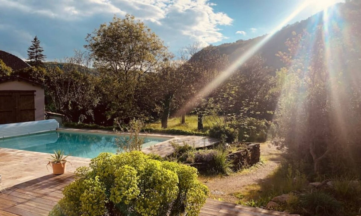 Saint-Antonin Noble Val Villa | Maison Idéale Grande Famille