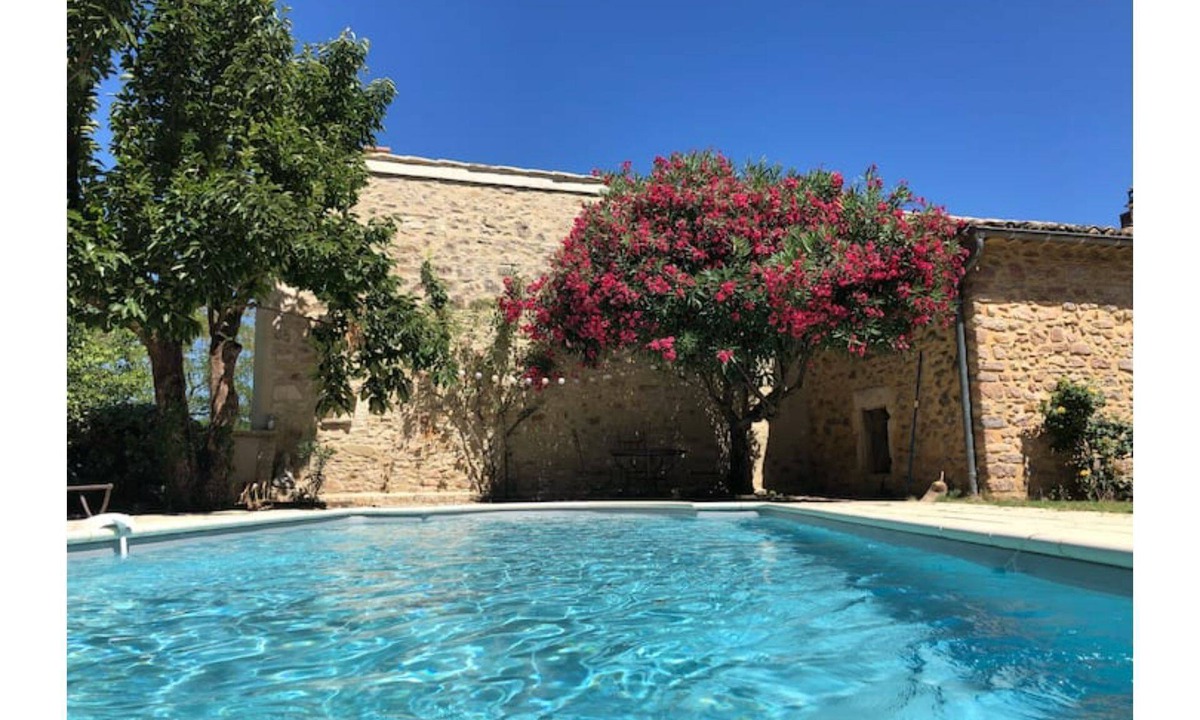 Saint-Julien-de-Peyrolas House | Maison des Bourgades