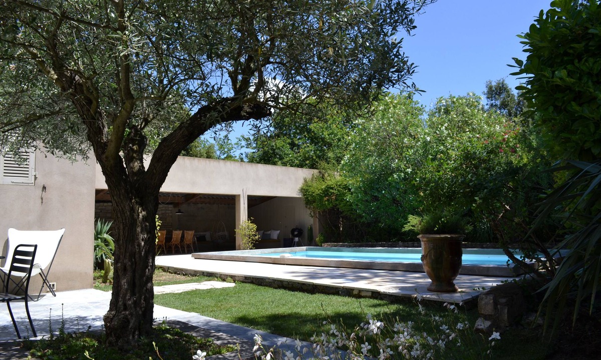 Saint-Laurent-des-Arbres House | Maison de Vacances