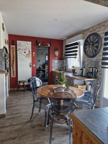 Saint-Saturnin Villa | Maison