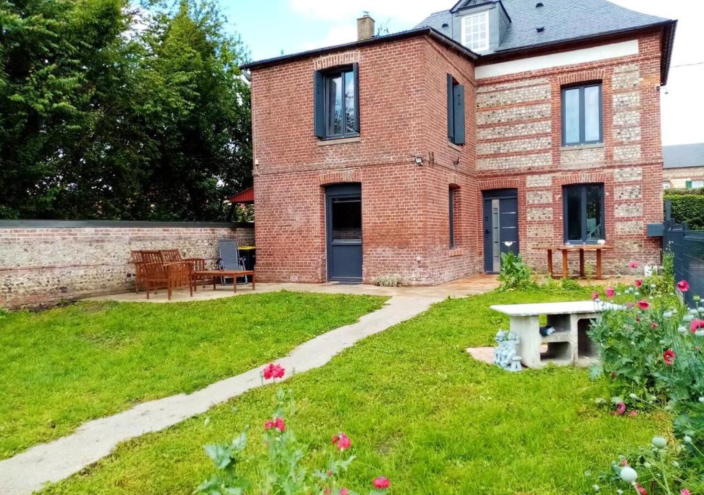 Saint-Vaast-d'Equiqueville House | Maison confortable à Saint-Vaast-d'Équiqueville avec garage.
