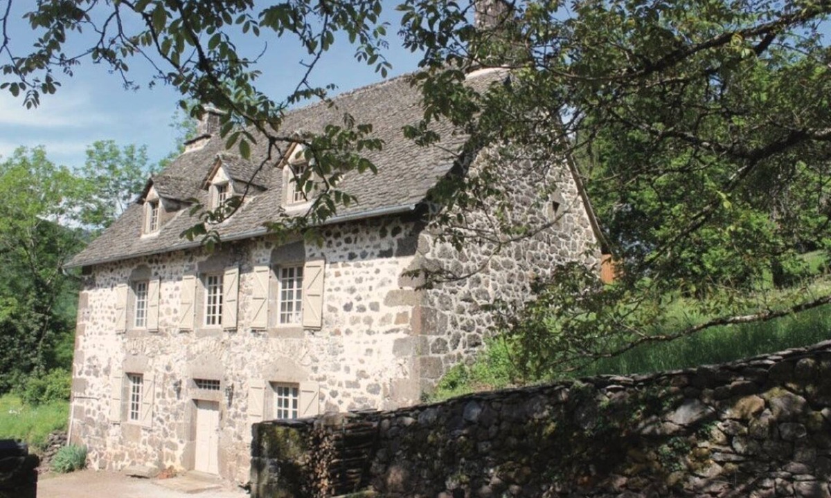 Saint-Vincent-de-Salers House | Maison de caractère face à la montagne - Puy Mary - Sleeps 6 to 8
