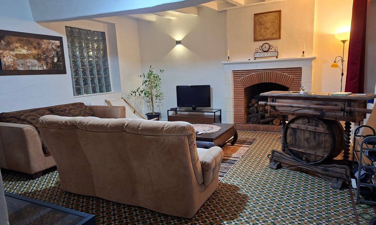 Sainte-Maure-de-Touraine House | MaisonFrancolatine – House with Parking, Terrace, and Garden