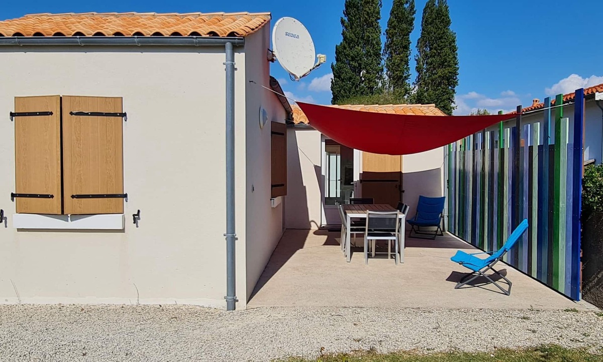 Le Grand-Village-Plage House | Maison Grand Village, Meublé de Tourisme 2 * Registration N° : 1748500005992
