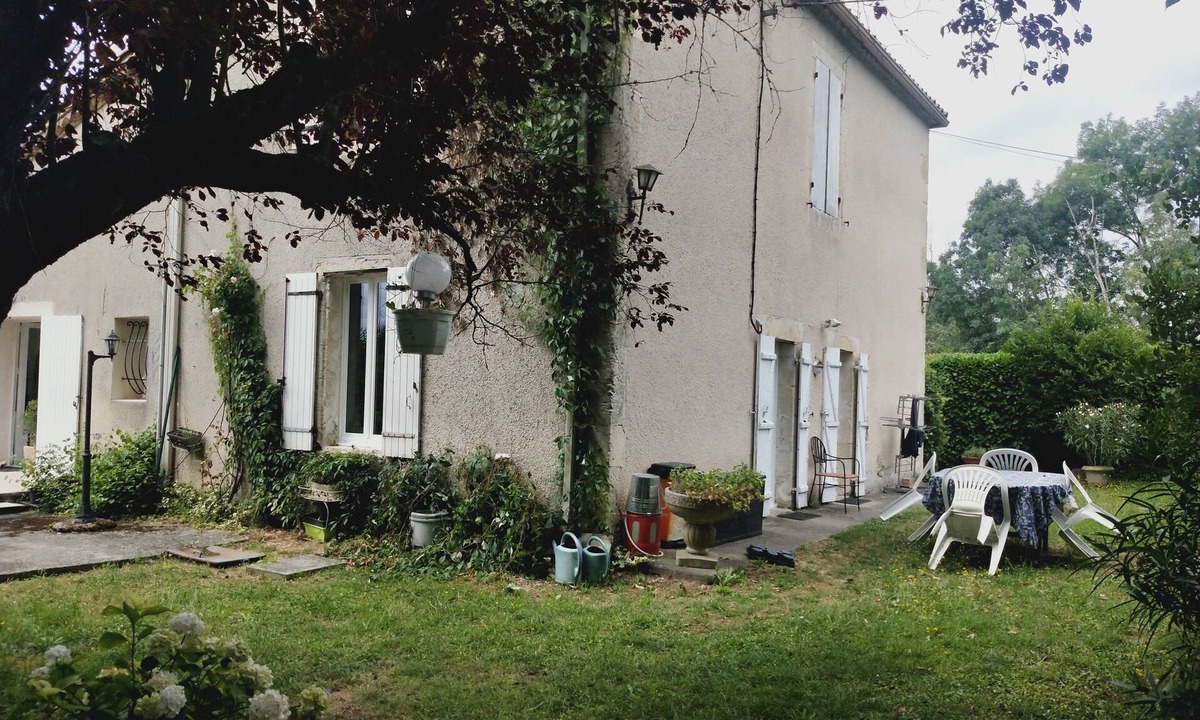 Montreal House | Maison Gasconne Dans la Campagne Gersoise