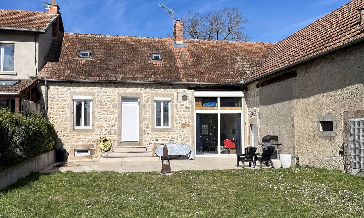 Genouillac House | Maison Hémera, a break in Auvergne