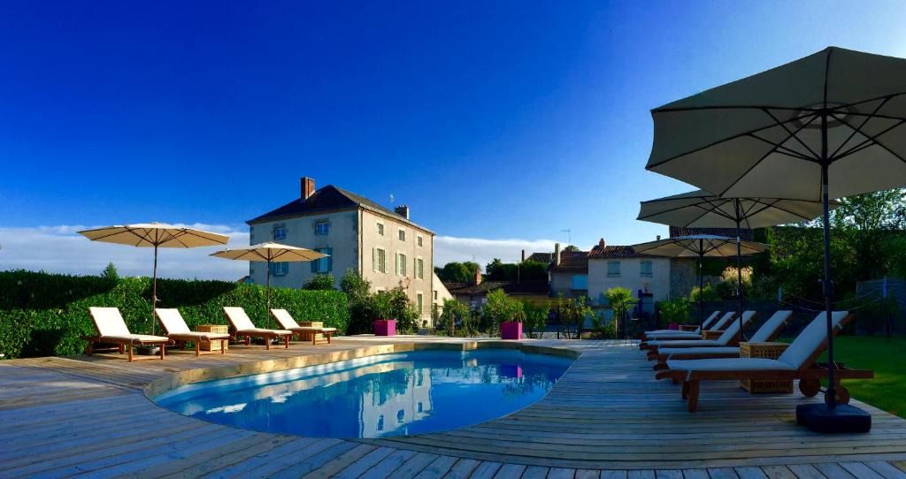 Mezieres-sur-Issoire Bed & Breakfast | Maison Hirondelles Hôtes