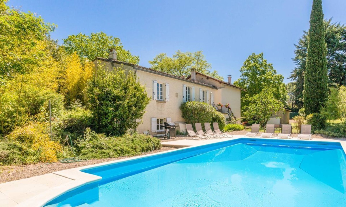 Verzeille Villa | Maison Honey - Three Bedroom Villa, Sleeps 6