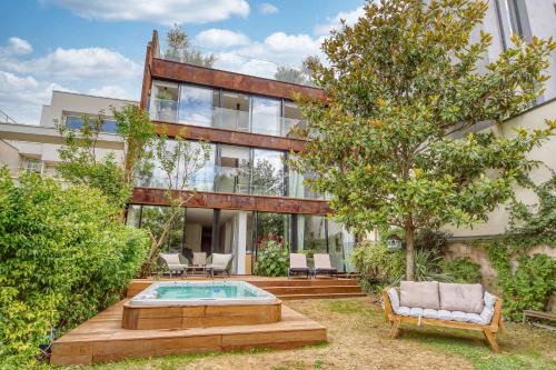 Issy-les-Moulineaux Villa | Maison Hortense - Villa a Issy-les-Moulineaux