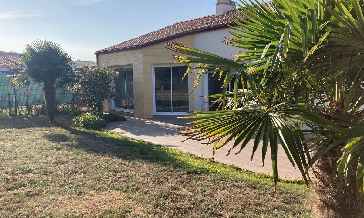 Bourgenay Villa | Maison Individuelle Avec Jardin Clos Proche Plage