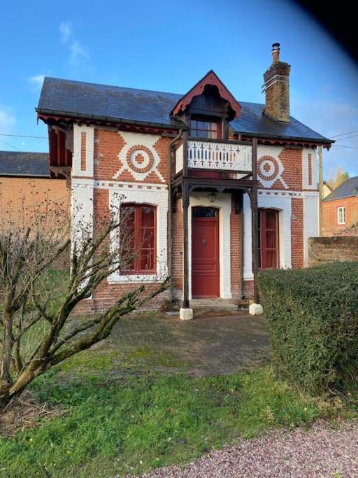 Pontchardon House | Maison individuelle dans un parc