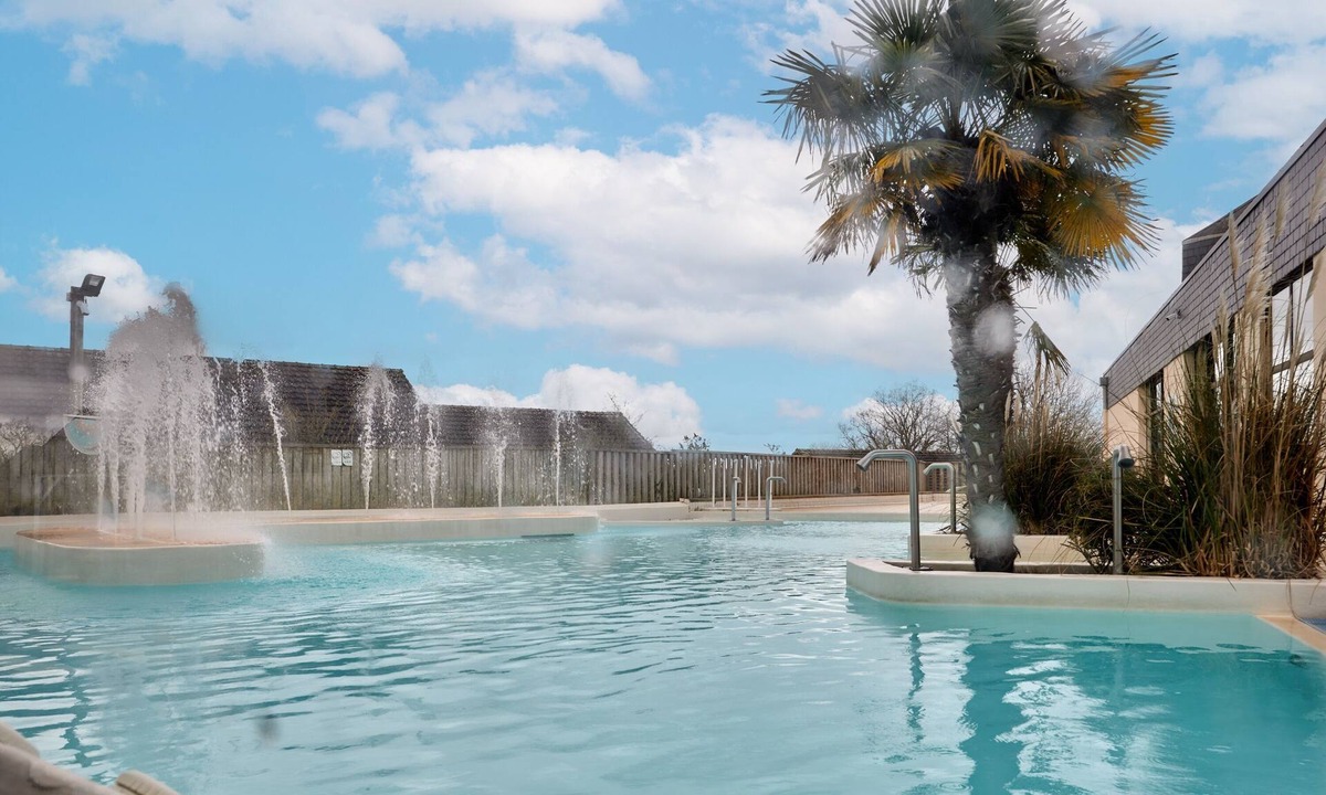 Danestal House | Maison Jade - piscines partagées