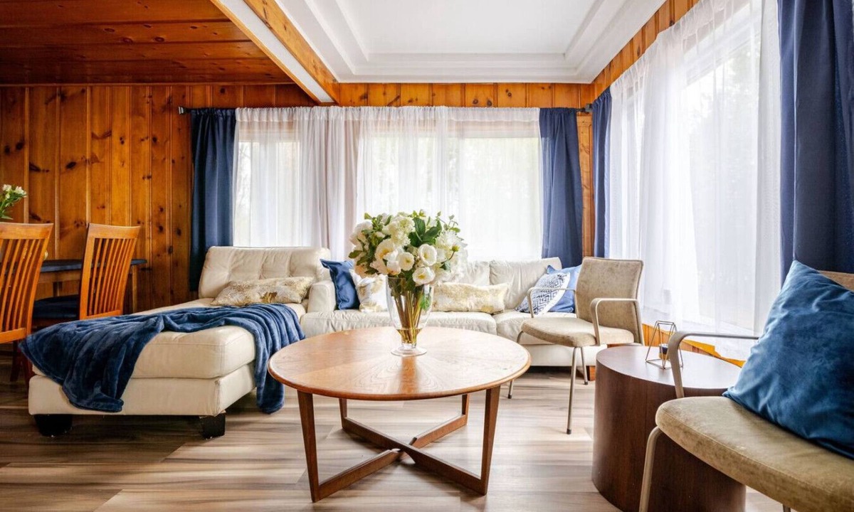 L'Ile-Bizard House | Maison Joly|5 BR Home w/Pool Office Sleeps 10