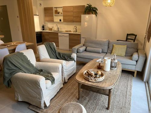 Entraigues-sur-la-Sorgue House | Maison Le Clos Du Moulin 3, jardin, calme, proche Avignon, Provence