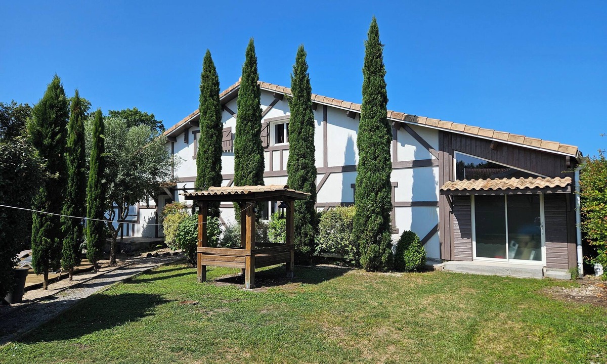 Sainte-Eulalie-en-Born House | Maison Landaise 12 Personnes Proche Lacs ET Forêts