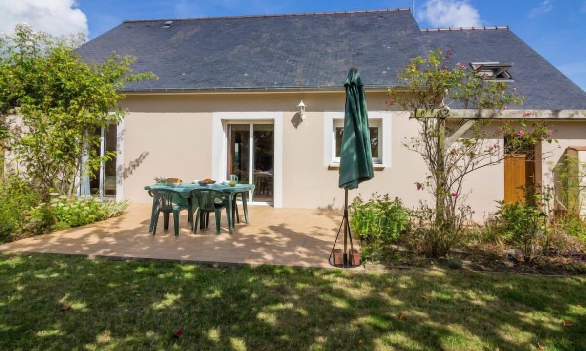 Pleurtuit House | Maison Les Hortensias by Interhome