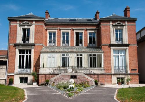 Old Town Bed & Breakfast | Maison M Troyes