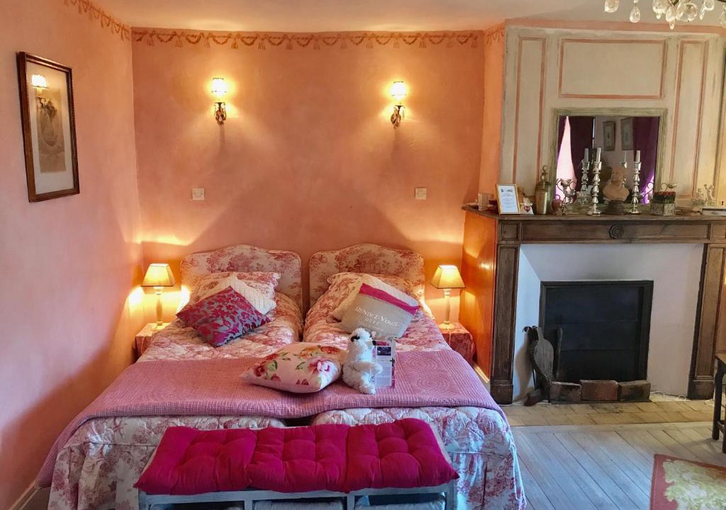Saint-Sauveur-en-Puisaye Bed & Breakfast | Maison Marthe B & B