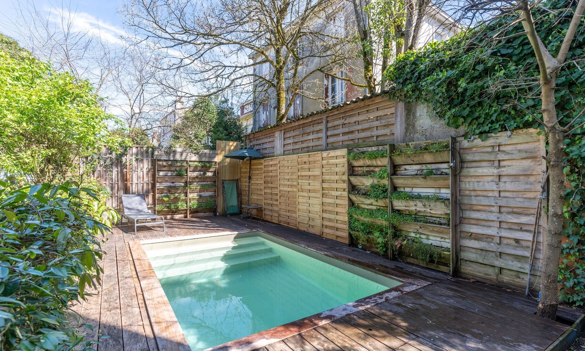 Saint Genes House | Maison Marguerite - Welkeys