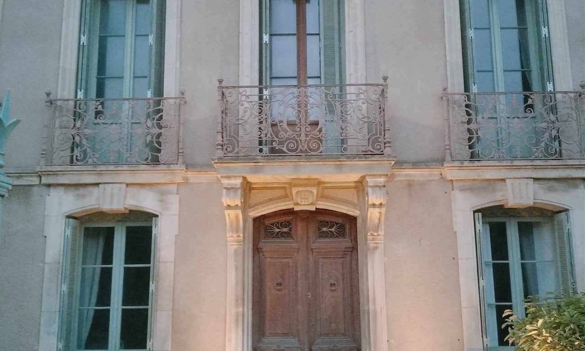 Moux Bed & Breakfast | MAISON MARIE-LOUISE