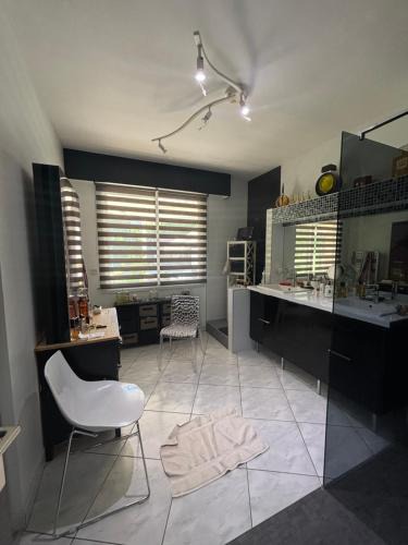 Saint-Jean-Lespinasse House | Maison Marot Bas