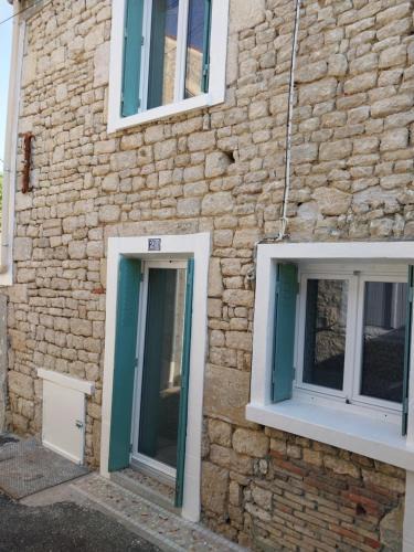 Fontenay-le-Comte House | Maison meublée, 2 chambres, cour