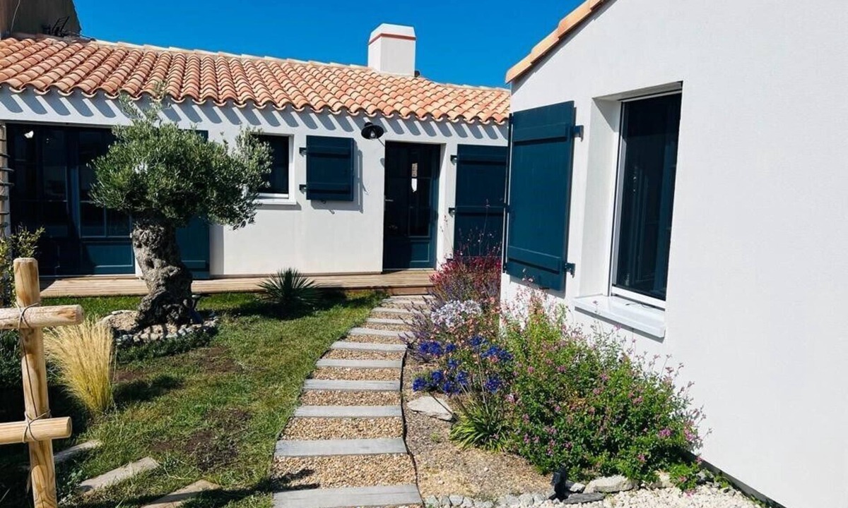 Noirmoutier-en-l'Ile House | Maison Neuve Écologique au Vieil à 20m de la Plage