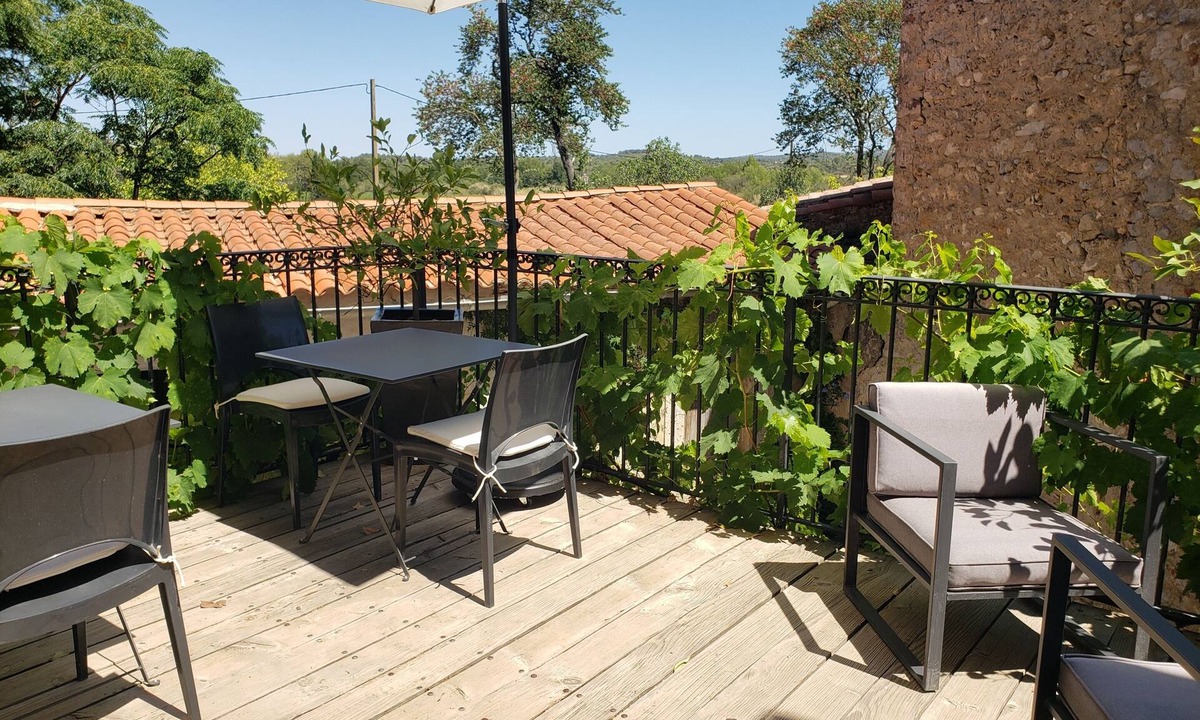 Fabrezan Bed & Breakfast | Maison Nolia : Chambre Madras 2 Personnes Dans Maison de Maître