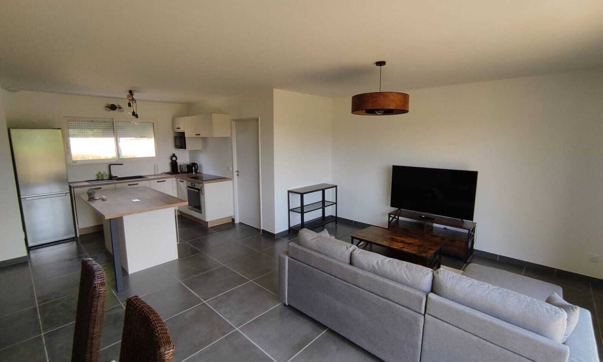 Valence-sur-Baise House | Maison Paisible au Cœur du Gers