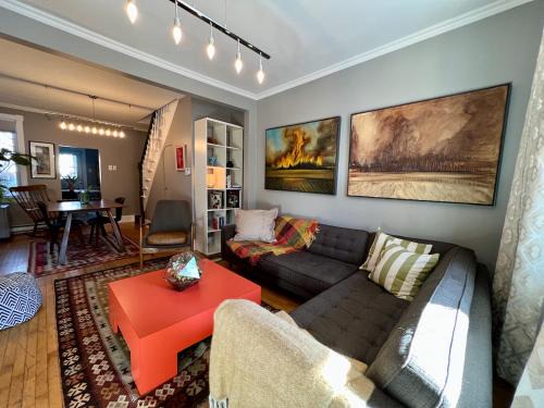 Hull Apartment | Maison Quartier du Musée