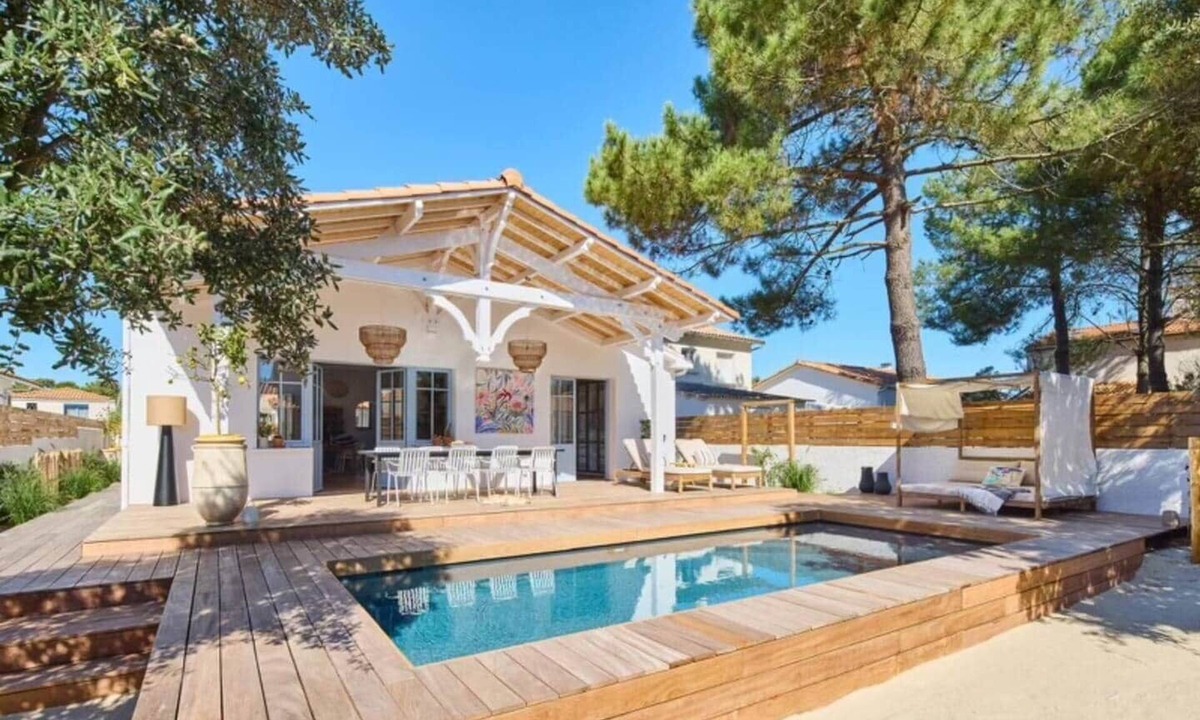 La Tranche-sur-Mer House | MAISON REVES - Charming villa with swimming pool