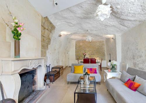 Rochecorbon House | Maison semi-troglodyte entre Loire et châteaux