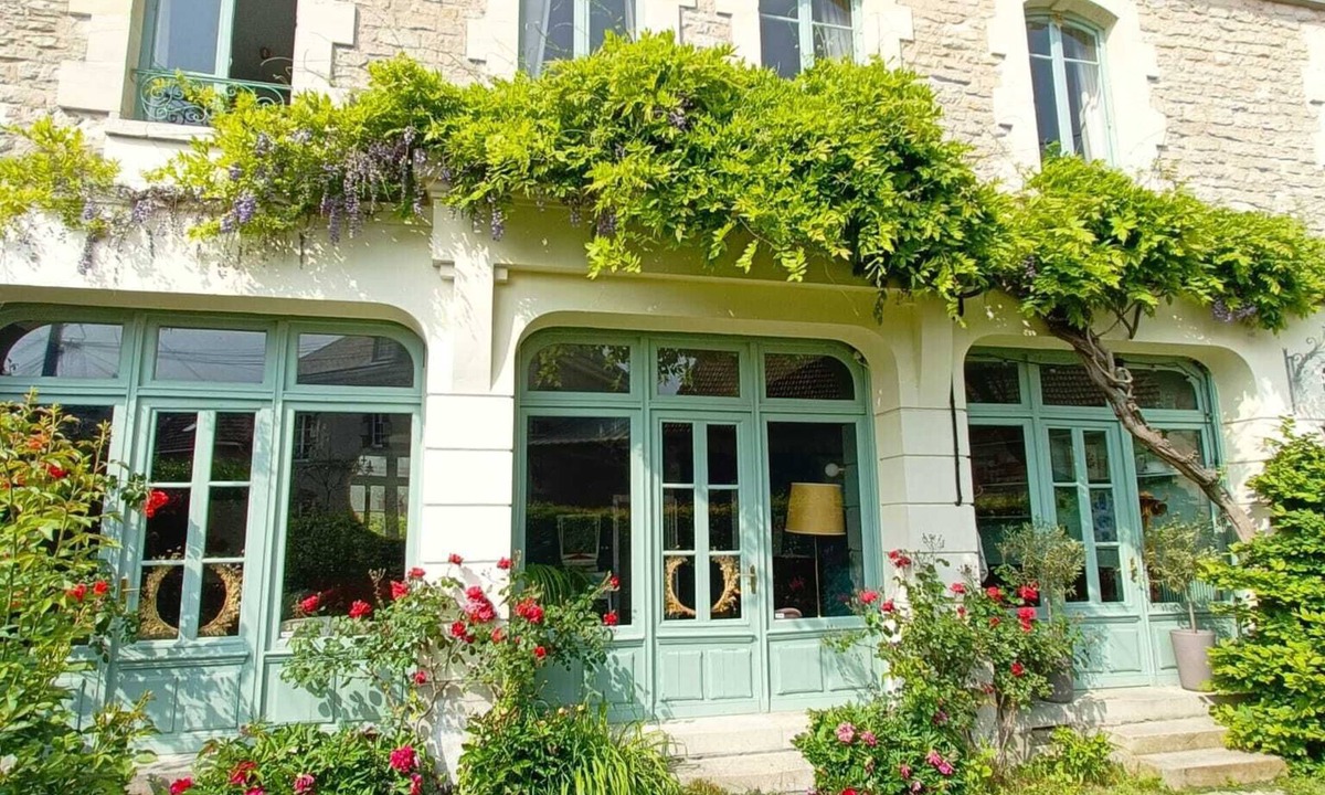 Sainte-Croix Villa | Maison Sollier splendid family home