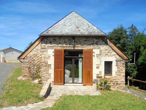Castelnau-de-Mandailles House | Maison spacieuse à Castelnau-de-Mandailles avec cheminée 250 m²
