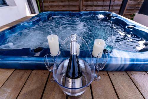 Vertou Villa | Maison - Spa - Parking - Jardin - 7p