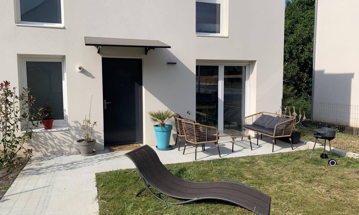 Benouville House | Maison Spacieuse au Pegasus Bridge