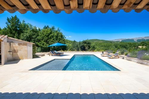 Laragne-Monteglin House | Maison Time-out