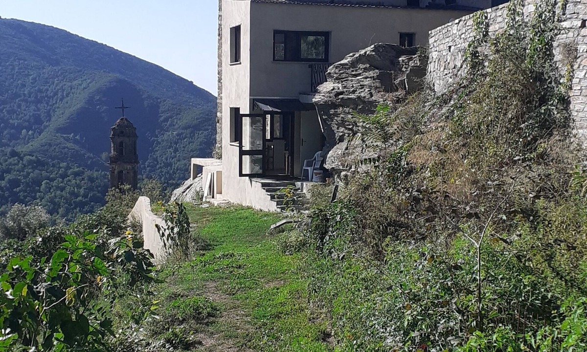 Moita Cottage | Maison Tour Restaurée en Chambres D'hôtes