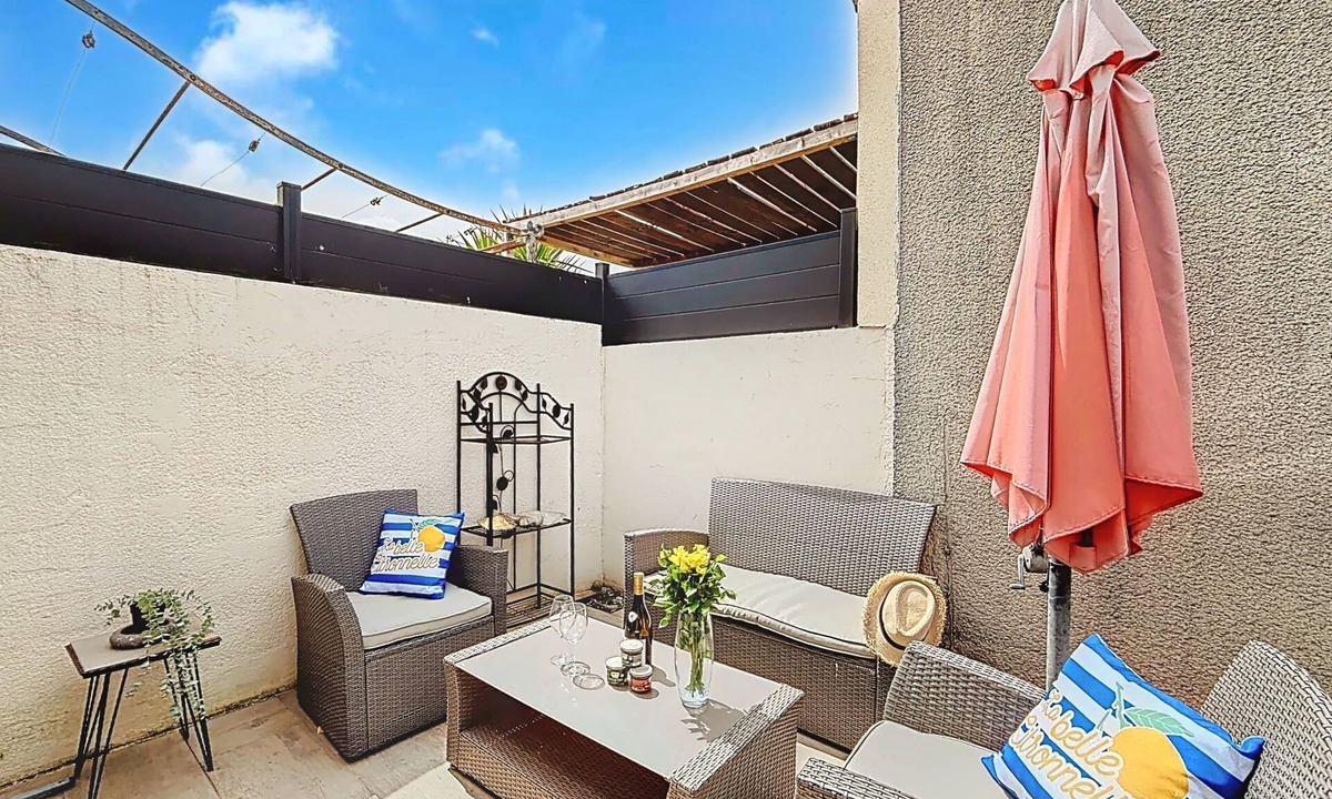 Lunel House | Maison Valoma by Interhome
