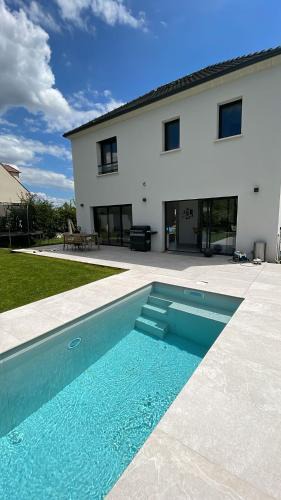 Saint-Mard Villa | Maison villa St mard Paris