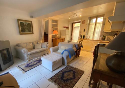 Quarante Villa | Maison & Village Quarante - French Village House