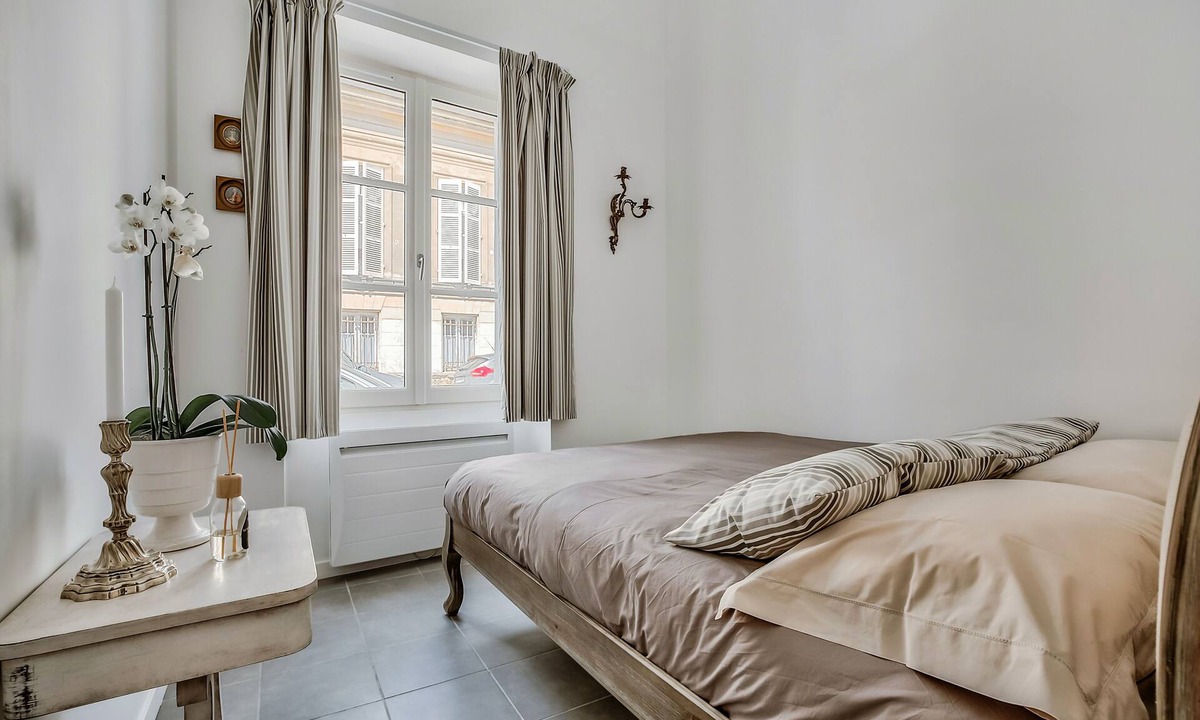 Notre-Dame Apartment | Maisonette-charming apartment near the Castle