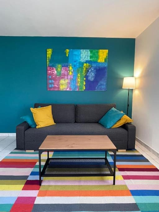 Doue-la-Fontaine House | Maisonette parking privé gratuit
